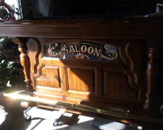 Saloon Bar with 3 Chairs