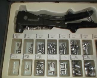 Pop Rivet Gun