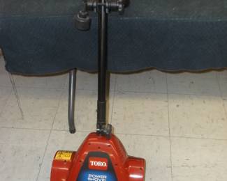 Toro Power Shovel