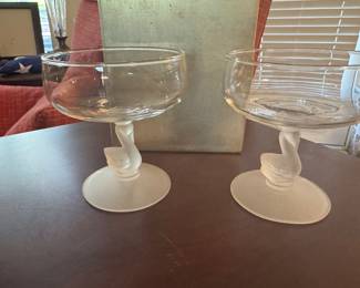 Pair of frosted swan stem coupes 