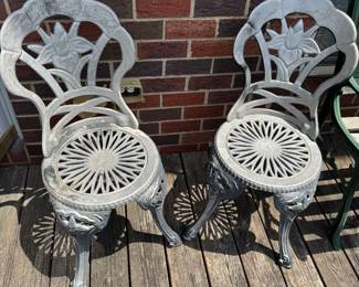Metal outdoor chairs 