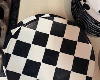 Royal staffed plates 