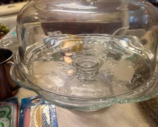 Cake plate with lid 