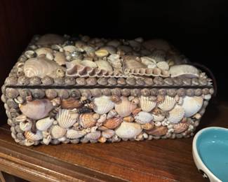 Seashell trinket box 