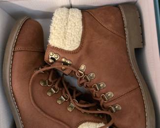 Ladies boots