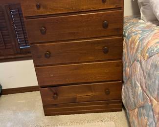 Chest of drawers 