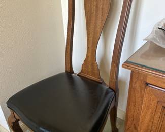 Dining table chair