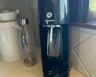 Very on soda fountain 