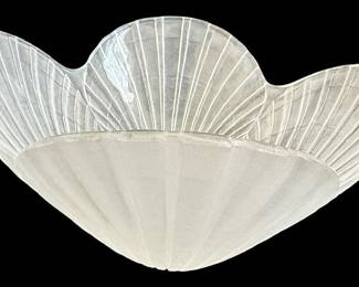 Frosted Glass Shell Motif Decorative Bowl