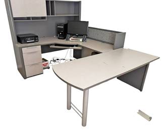 UShaped Office Desk with Hutch