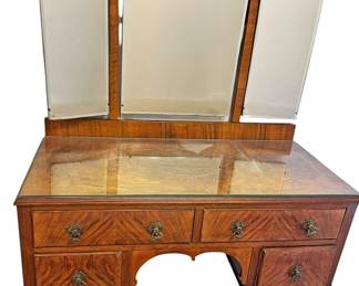 Queen Anne Style Vanity Dressing Table