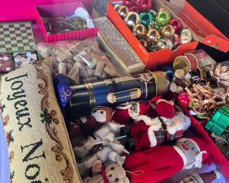 Joyeux Noel! And Merry Christmas to you toooooo!