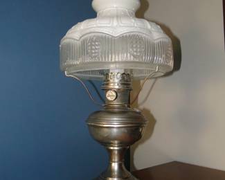 Aladdin gas lamp, all in the original condition
