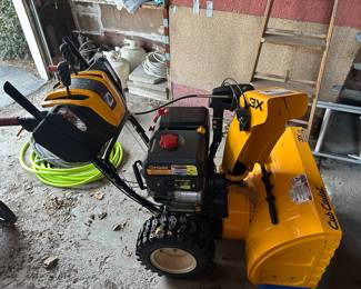 Cub cadet snowblower