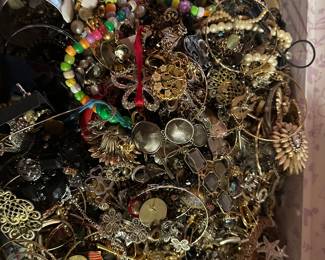 Vintage Jewlery lot