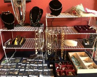 Miscellaneous costume jewelry