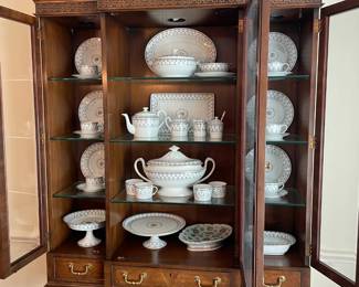 Huge Set 115 Pieces of Raynaud French Limoge China in the Lafayette Pattern
