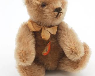 Steiff classic teddy bear
