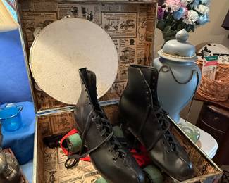 I've got a brand-new pair of roller skates... Well, they aren't new, but they are pretty fantastic. Vintage roller skates w/Case