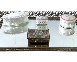 JAKA238 Antique Pieces