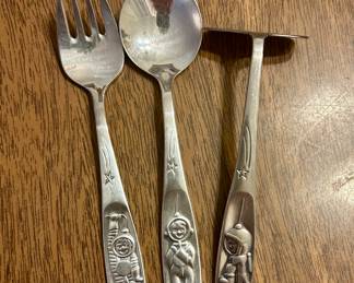 I love these neat vintage children’s flatware - so spacey! 