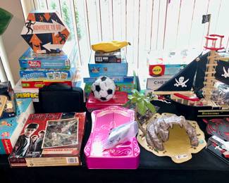 Nice selection of children’s toys & games