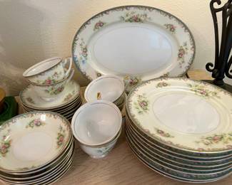 China set with beautiful pattern - fantastic condition. 