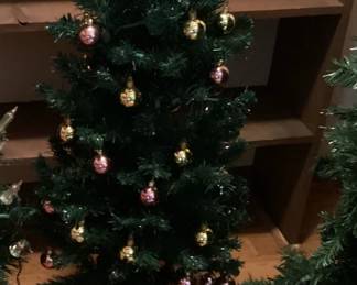 3 ft Decorated Christmas Tree