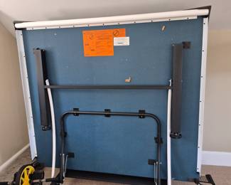 Ping Pong Table 
