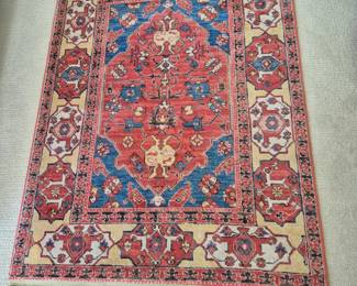Hand woven Karastan rug  5'6"x3'11"
