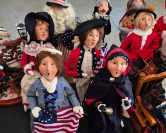 Byers' The Carolers doll collection - Christmas