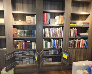 Large selection of books- history, coffee table, cooking, Folio and more.
Cds