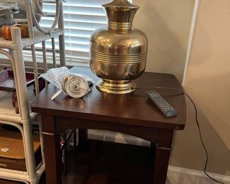 Brass ginger jar lamps (2).