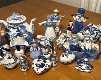 Delft Figurines