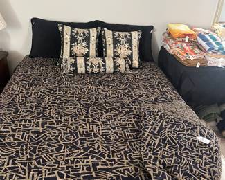 Comforter and bed