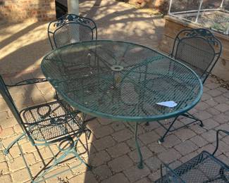 Outdoor table and chairs