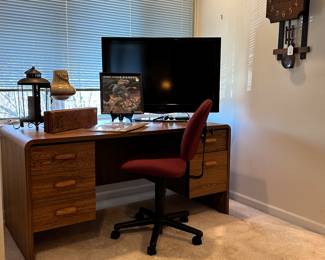 Vintage LaCasse (Quebec, Canada) 5 Drawer Executive Desk, 60"W x 28"H x 30"D.