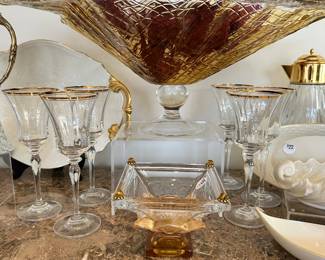 Wonderful Mikasa "Sonata" Set of 4 White Wine Glasses Available Shown with an Oversized Art Glass Fluted Bowl on Pedestal (24"W x 10"H)