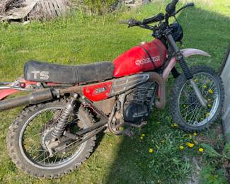Suzuki 250 motorcycle