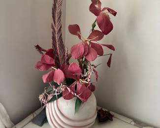 Vase and flowers 