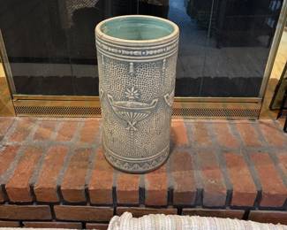 Roseville Incredible Umbrella Stand