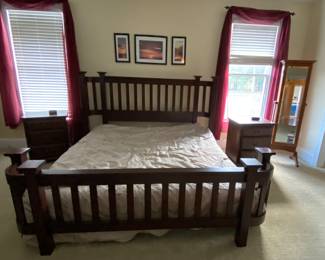 Beautiful King Size Bed!