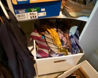 Huge selection of men’s neck ties 