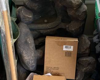 Water fall with accessories 