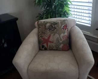 Barrel Swivel Glider, Nikki Straw