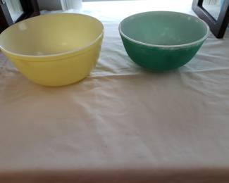 Vintage Mixing Bowls