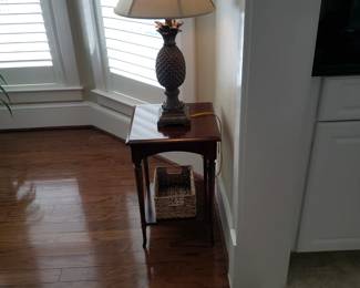 Lane Side Table and Lamp