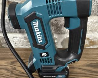 Makita Air Compressor w/ Battery