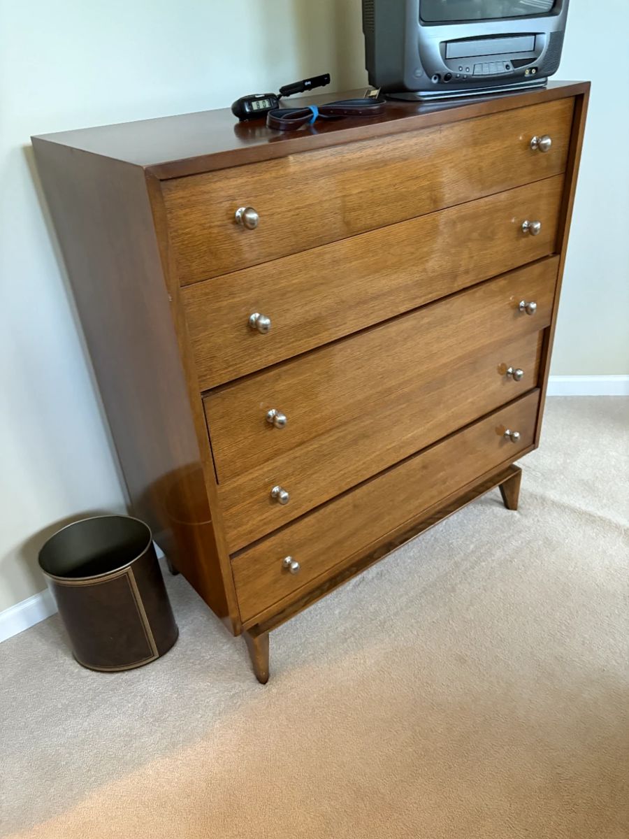 . . . great American of Martindale mid-century dresser