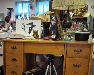 MCM desk